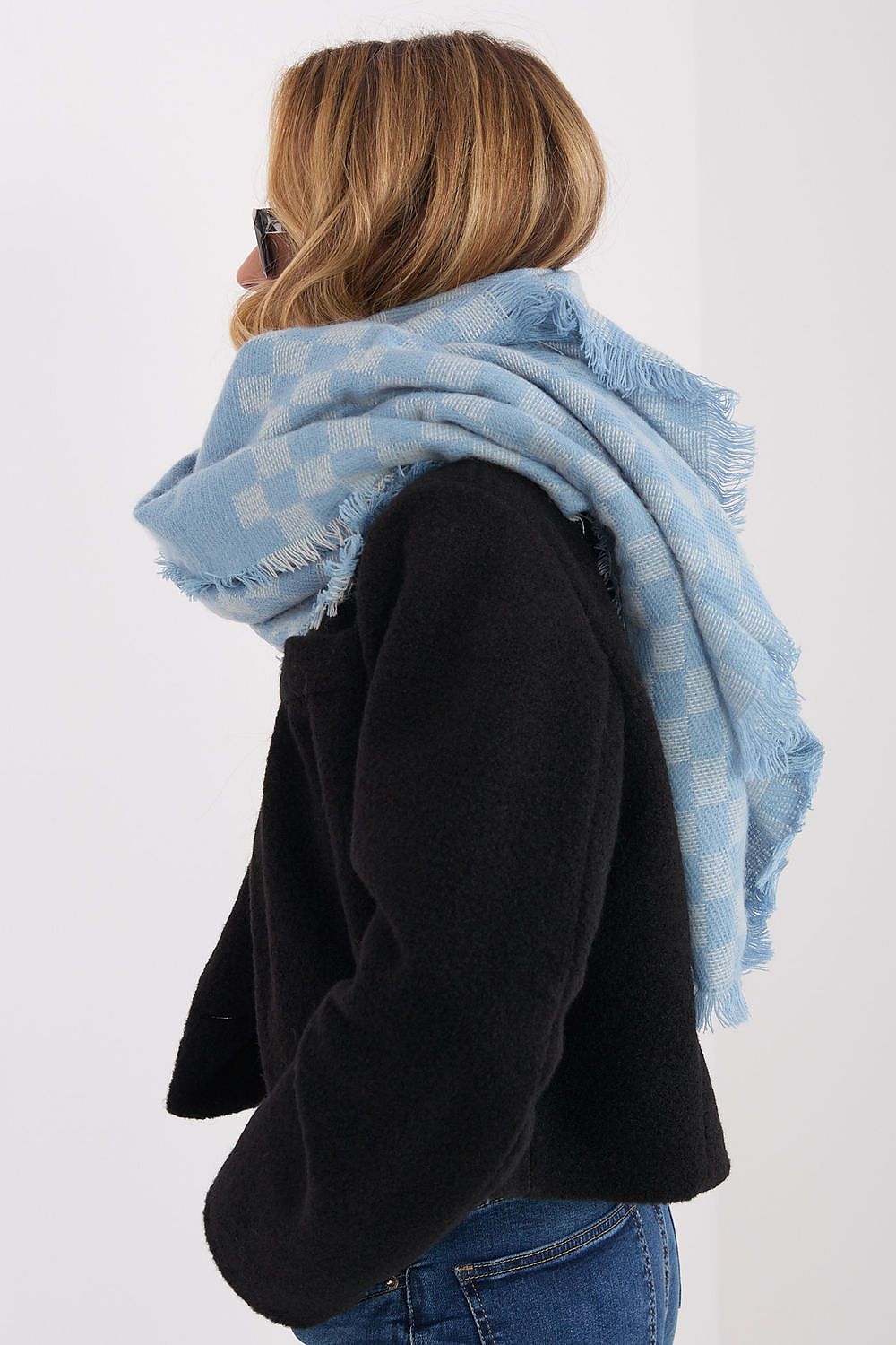 Elegant oversized shawl by AT, featuring a modern geometric pattern in a soft viscose-wool blend, perfect for stylish layering.