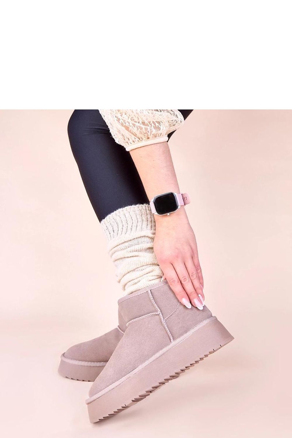 Durable Solea Armona Grey Suede Snow Boots, featuring a sturdy sole for secure winter walks.