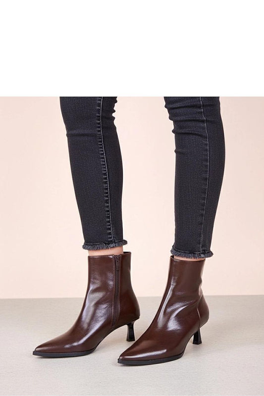 Elegant brown duck-style stiletto ankle boots Mordi by Gemre, showcasing sophisticated design and luxurious comfort. Perfect for stylish women.