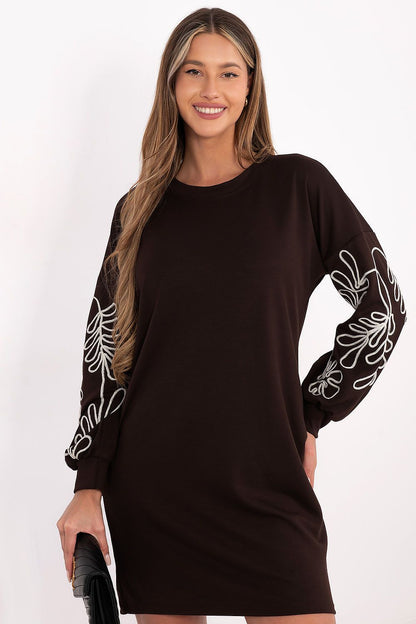 View of elegant daydress by Rue Paris, emphasising its soft fabric blend of viscose and spandex for ultimate comfort.