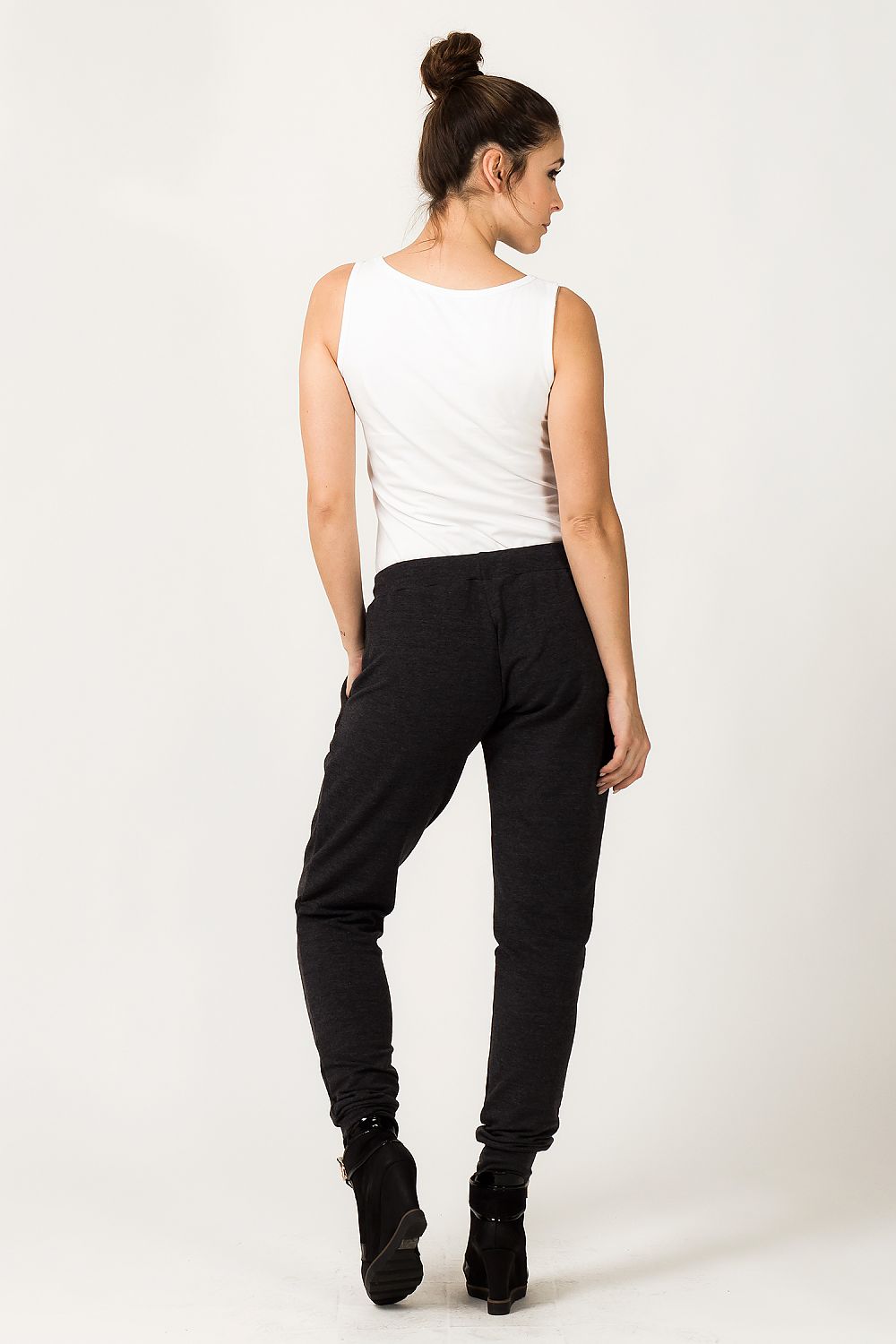 Luxurious Tessita Light Grey Sweatpants with wide ribbed cuffs, perfect for fashion-forward comfort.