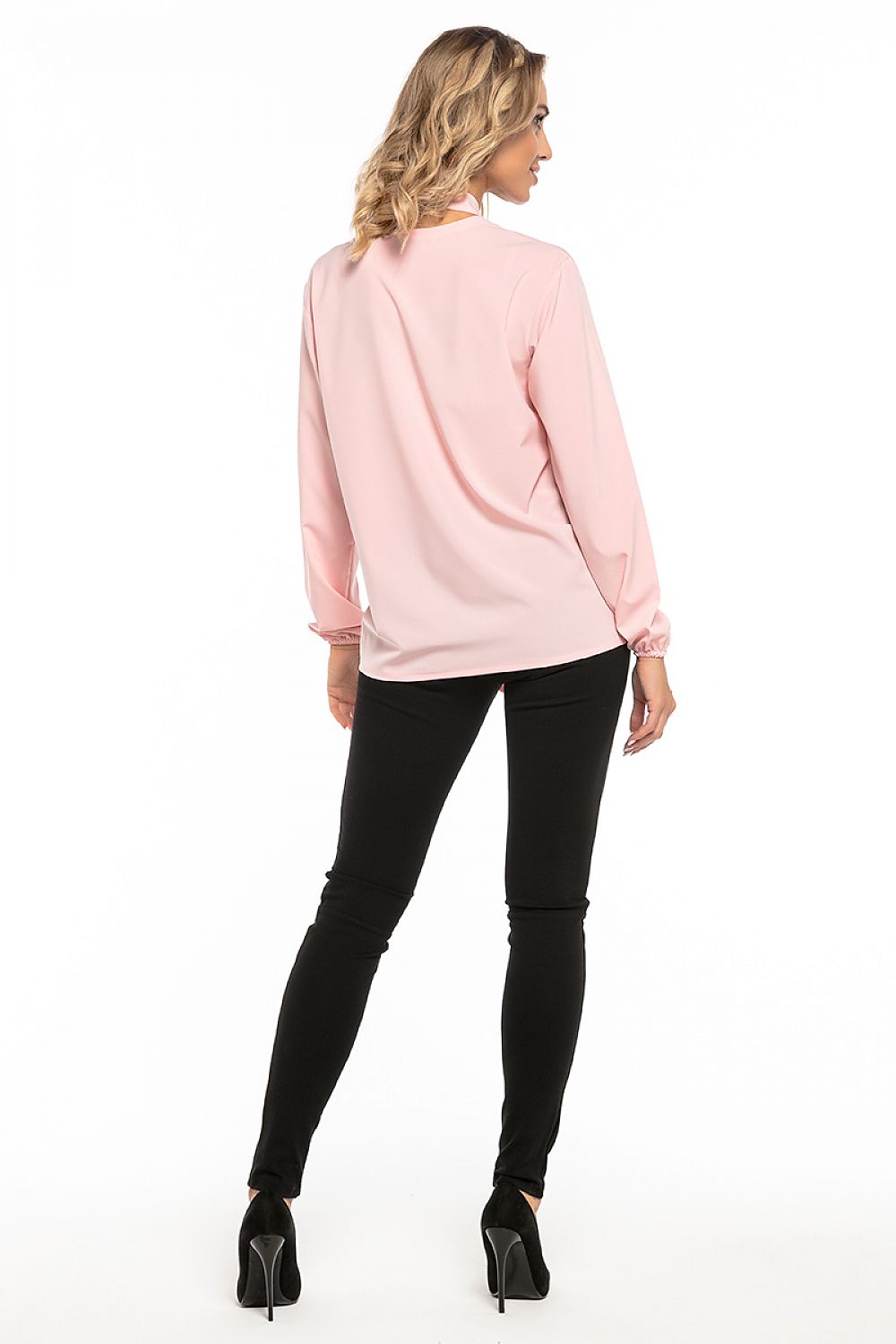 Luxury elegant chiffon blouse in soft fabric by Tessita featuring a deep neckline and elastic sleeves.