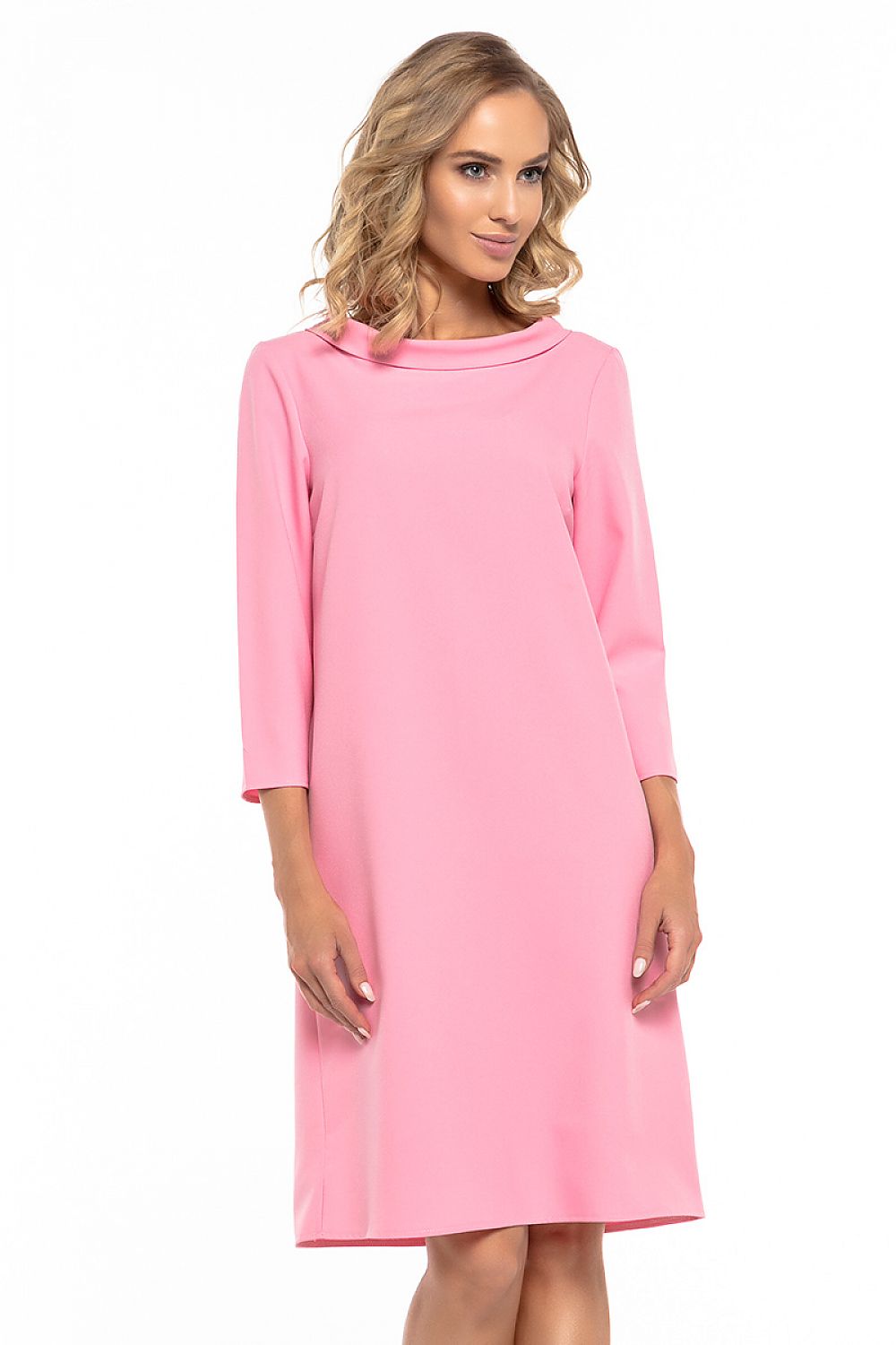 Full view of Tessita’s elegant Jackie Kennedy style woven dress, accentuating its allure and refined design.