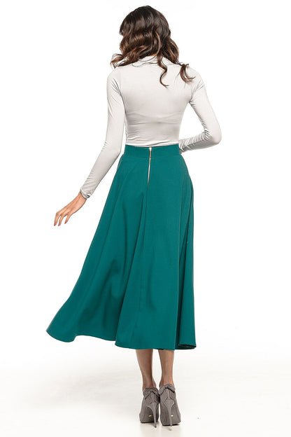 Elegant 50s inspired midi skirt by Tessita in exquisite fabric, perfect for both casual and formal occasions.