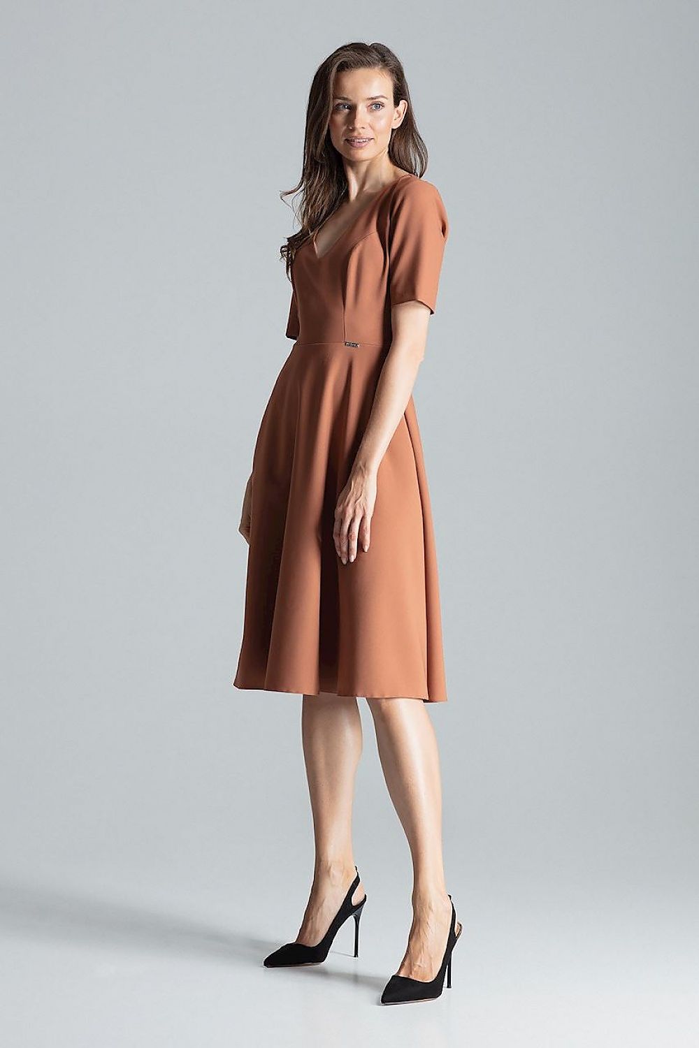 Back view of the elegant maroon midi dress with a zip detail by Figl, highlighting its chic style.
