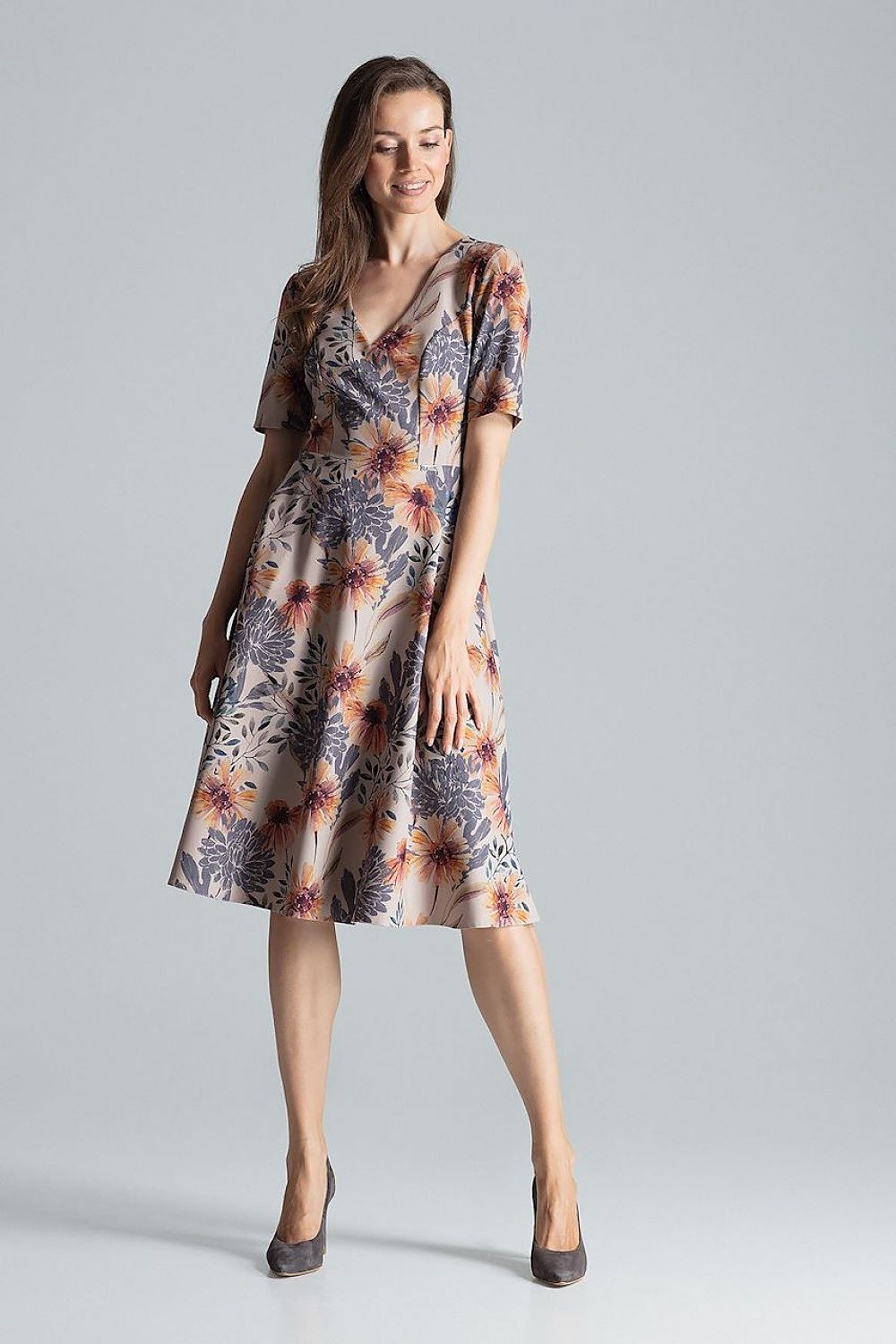 Flat lay of the maroon midi dress with short sleeves by Figl, displaying its luxurious fabric and stylish cut.