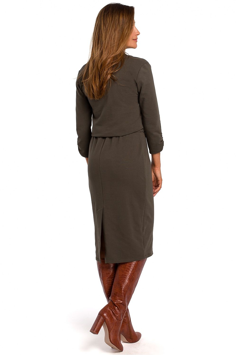 Stylove Daydress: Elegant Cotton Knit Dress with Classic Cut and Elastic Waist, featuring a flattering silhouette that enhances natural elegance.