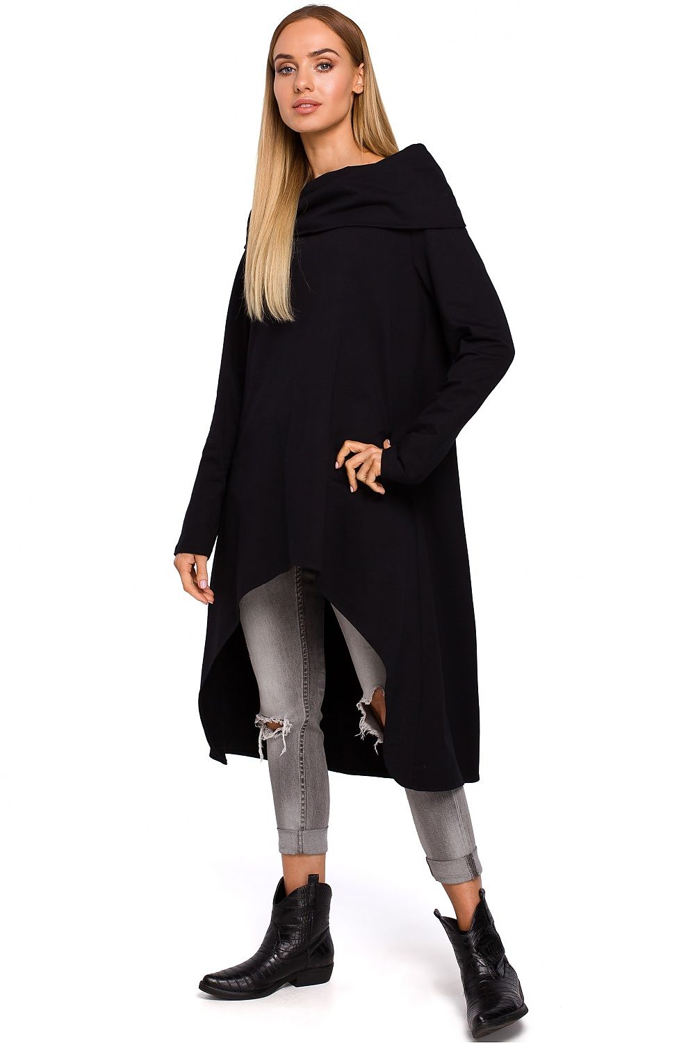 Refined Cotton Tunic Moe, designed for versatility, featuring a wide off-the-shoulder collar and chic silhouette.