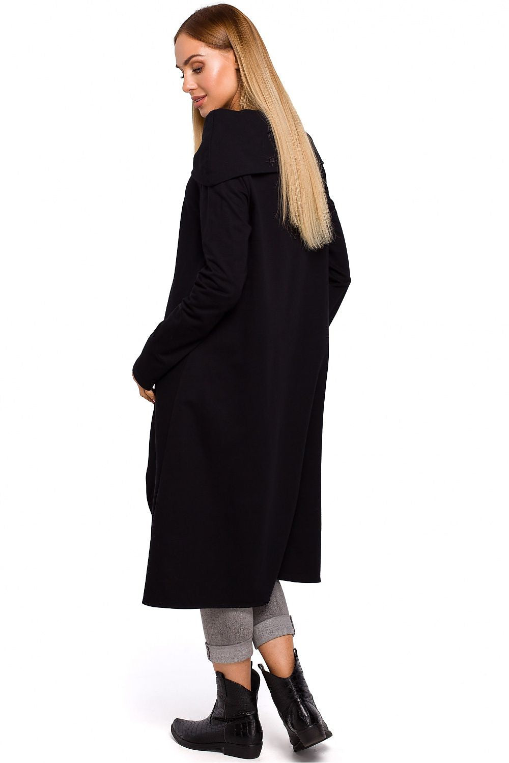 Luxury Cotton Tunic Moe featuring an elegant off-the-shoulder collar and a longer back, available in sizes S/M, L/XL, 2XL/3XL.