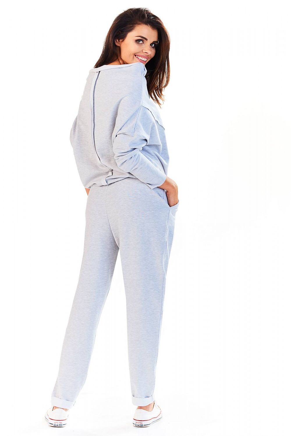 Back view of the Elegant Loose-Fitting Tracksuit With Boat Neckline by Infinite You, highlighting the sophisticated design and relaxed fit on a model.