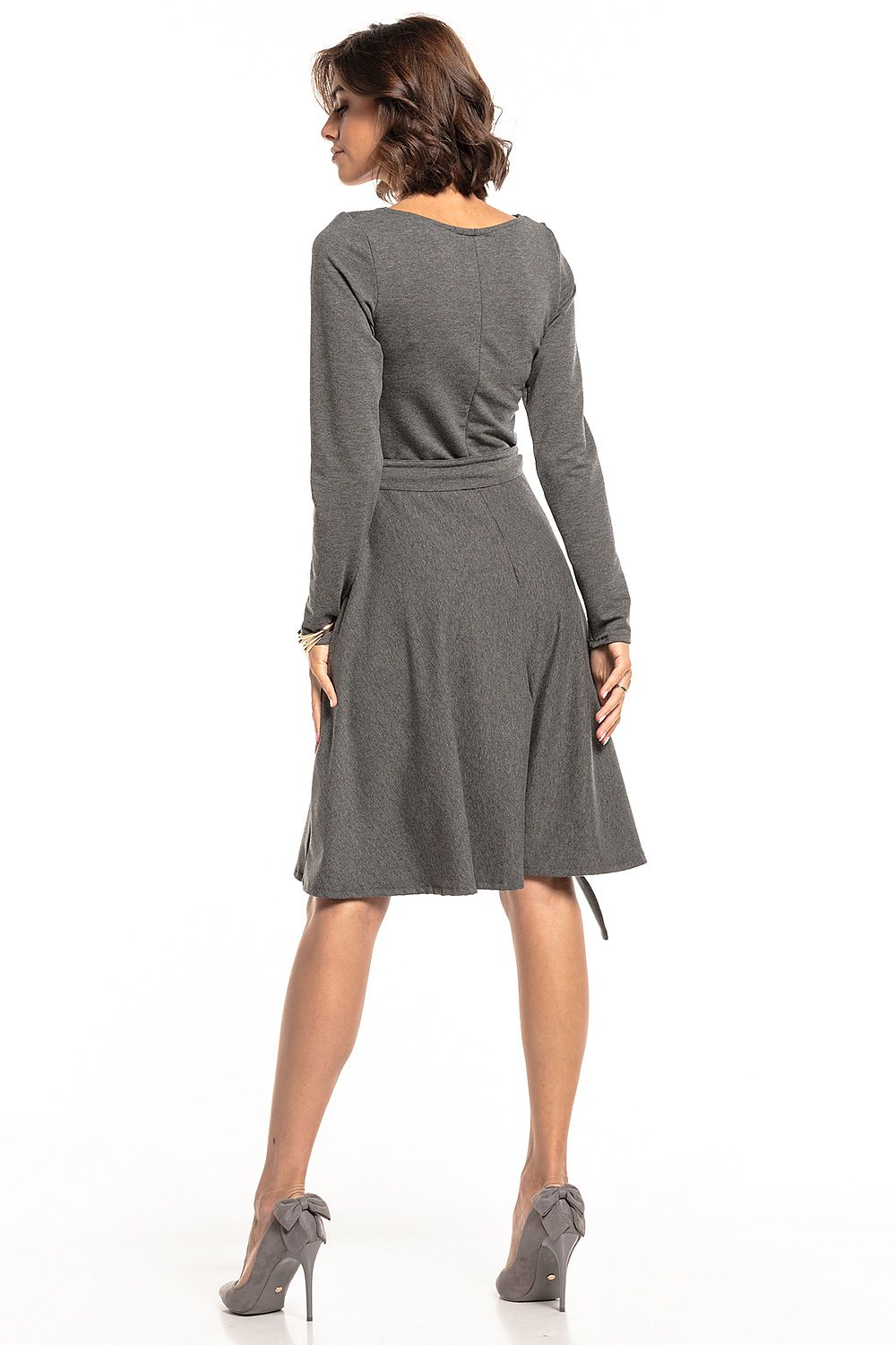 The sophisticated look of Tessita's flared daydress, accentuated with a sweetheart neckline and convenient side pockets.