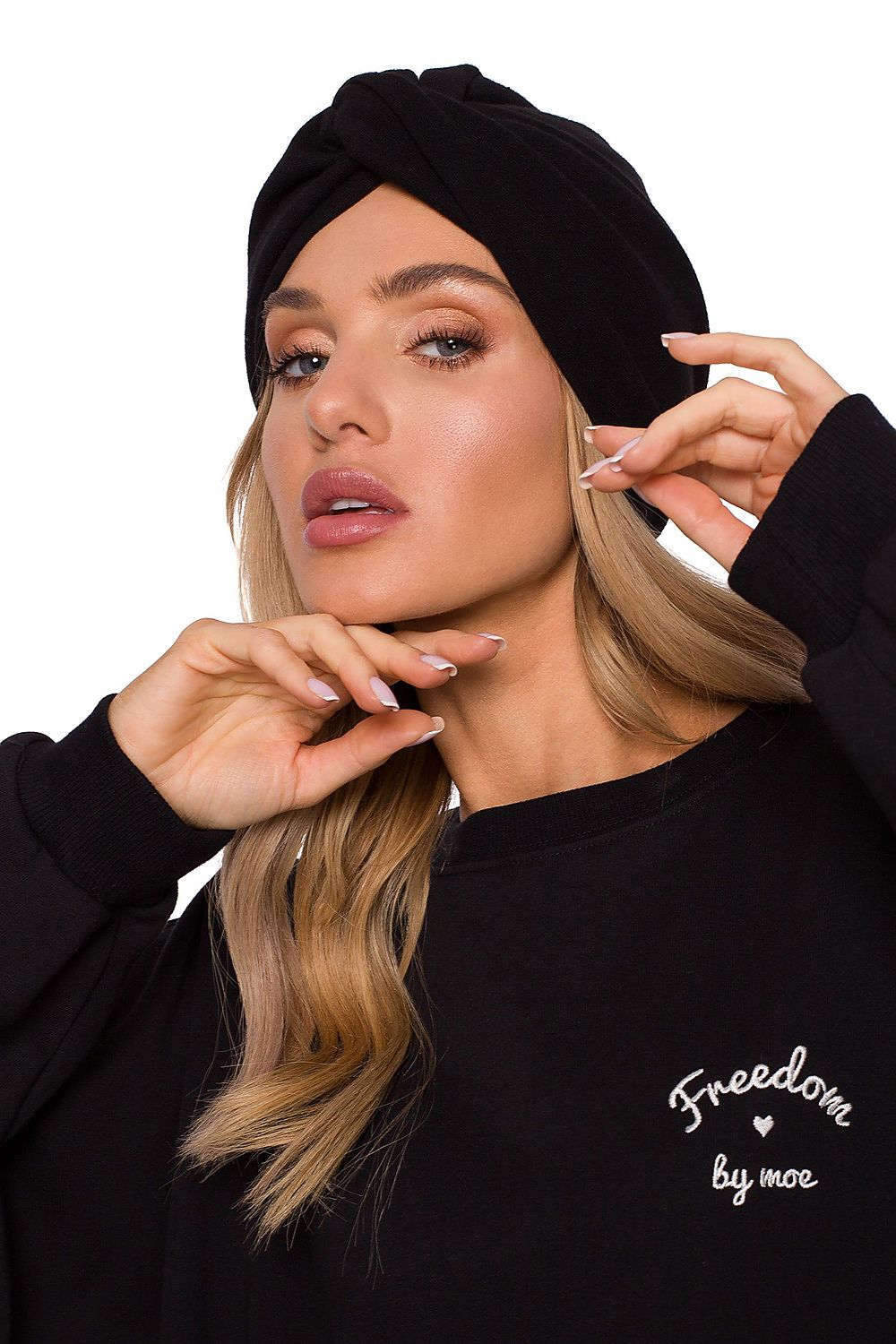Luxury Lightweight Knitted Cap with Turban Pattern by Moe, styled in elegant black, showcasing the cap's sophisticated design and perfect fit for high comfort in both spring and autumn.