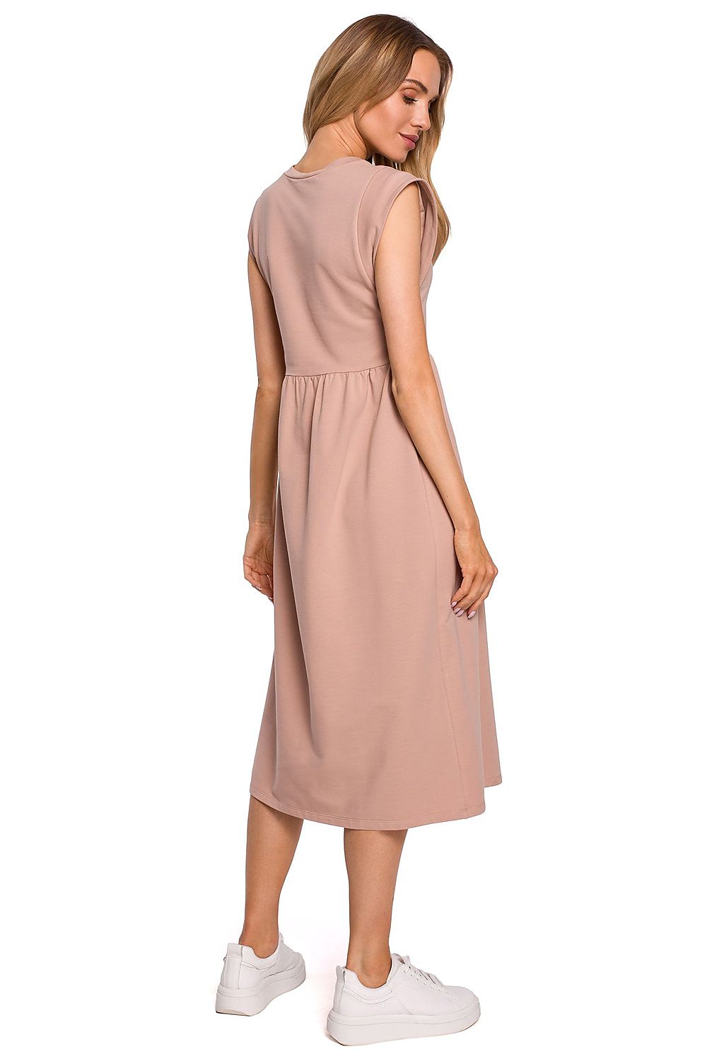 Moe Midi Length Knitted Dress With High Waist Cut And Loose Skirt, showcasing a stunning rear view with a flowing silhouette, ideal for both daily wear and formal events.