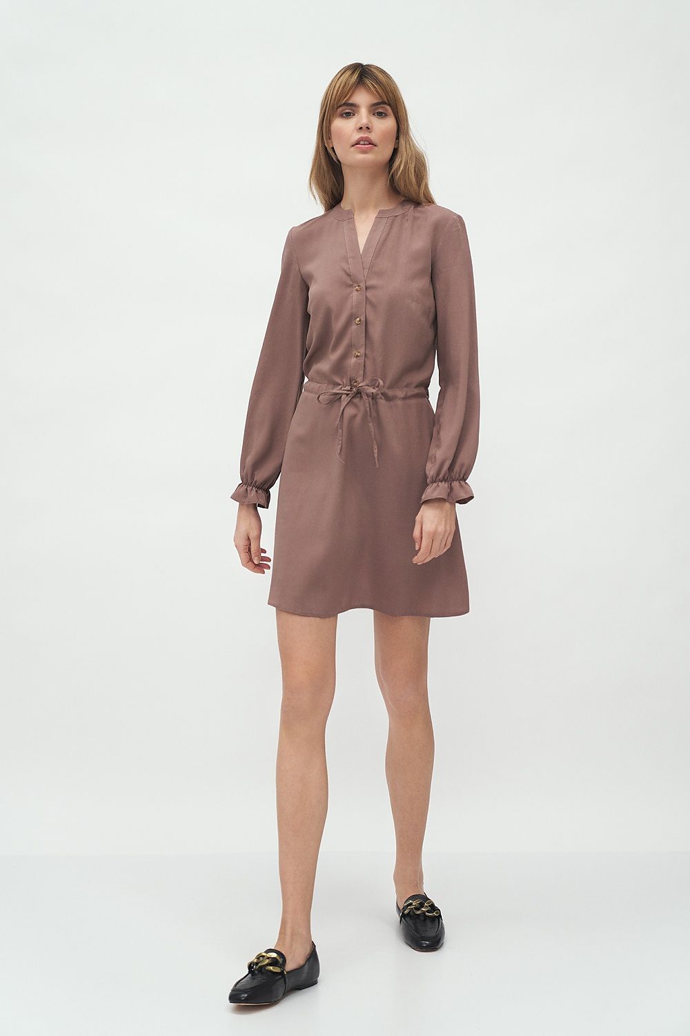 Chic front view of the Nife Women's Timeless Viscose Daydress with Tie Waist and Frill Trim Sleeves, showcasing a sophisticated design in a rich brown colour.