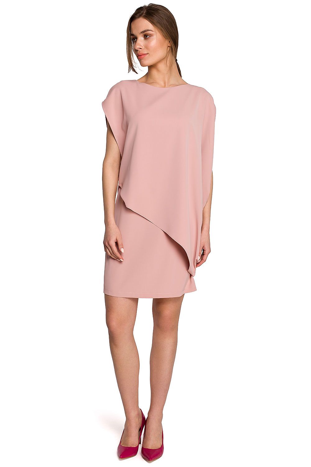 Elegant Daydress Stylove in soft pink, showcasing a stylish asymmetrical design, perfect for any figure. Crafted by Stylove, this dress features a chic straight cut and is designed for comfort.