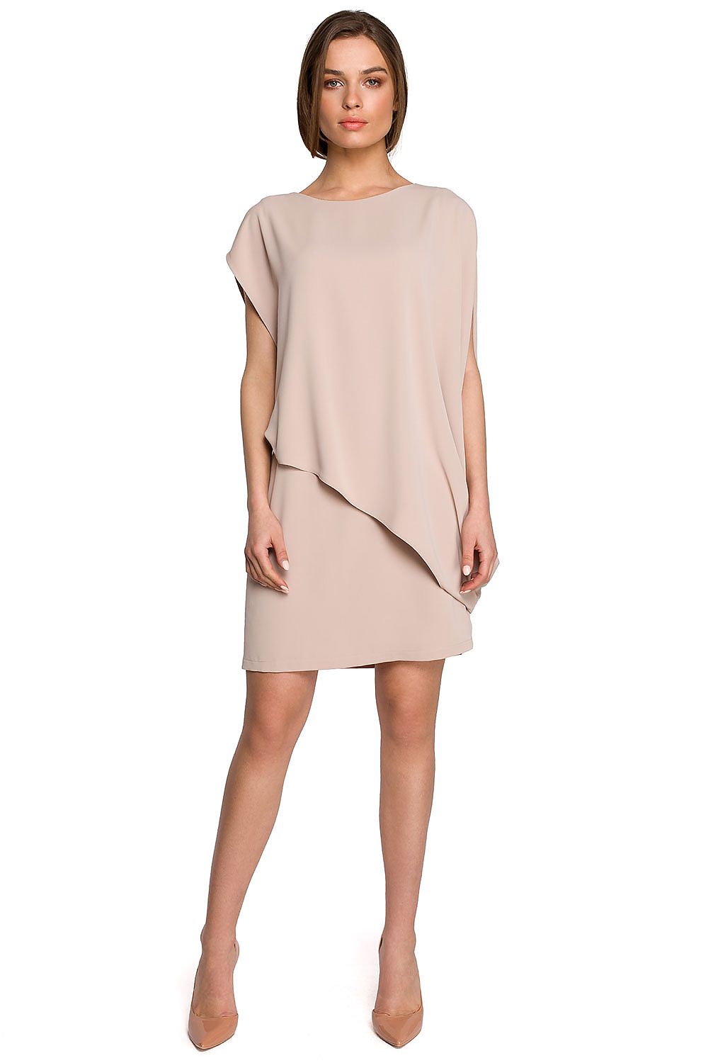 Chic and stylish Daydress Stylove in soft beige, showcasing an elegant asymmetrical layer and flattering silhouette for luxury occasions.