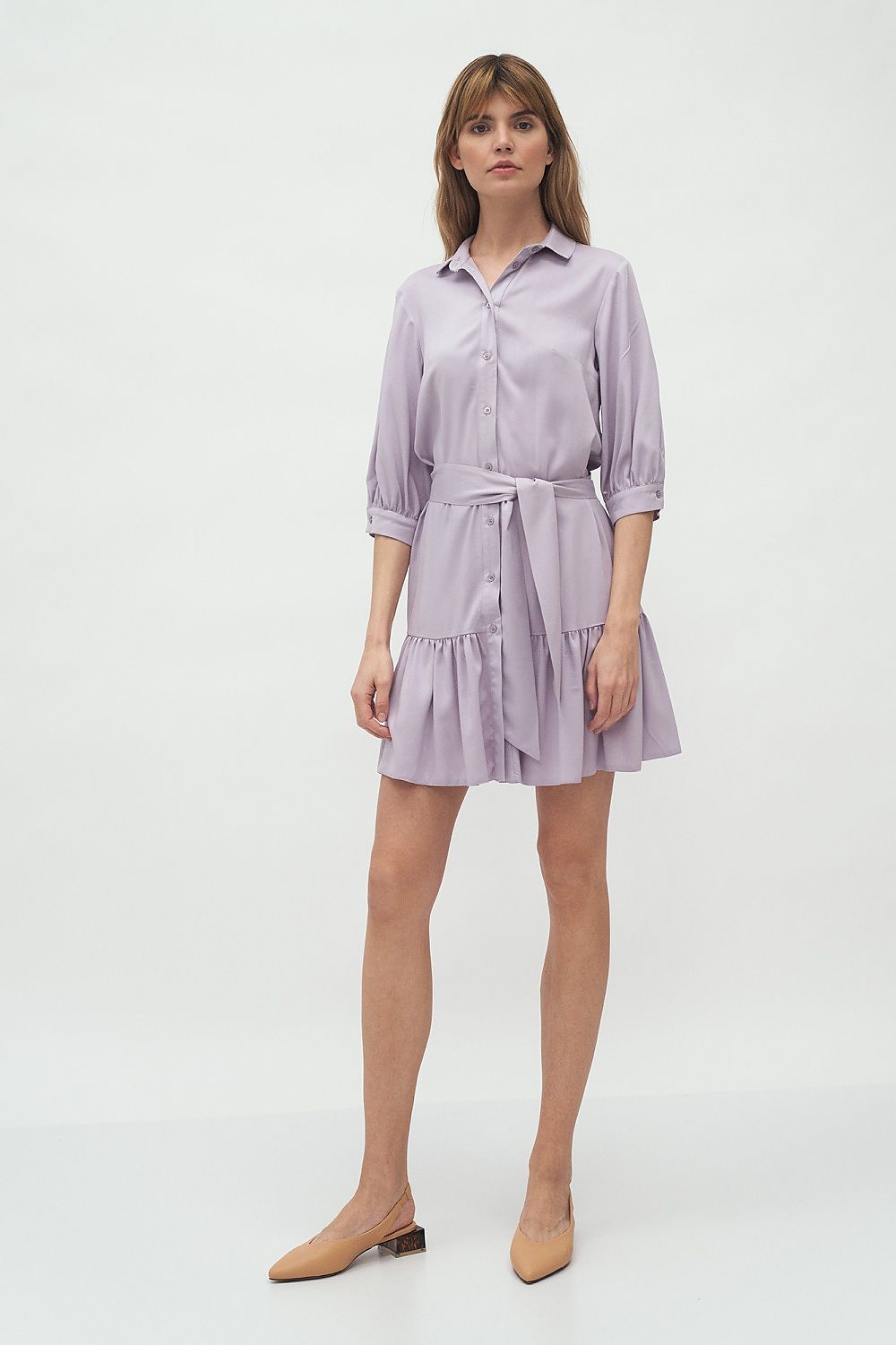 Sophisticated front view of the lilac Daydress Nife, showcasing its stylish design and versatile elegance, ideal for day-to-night styling.