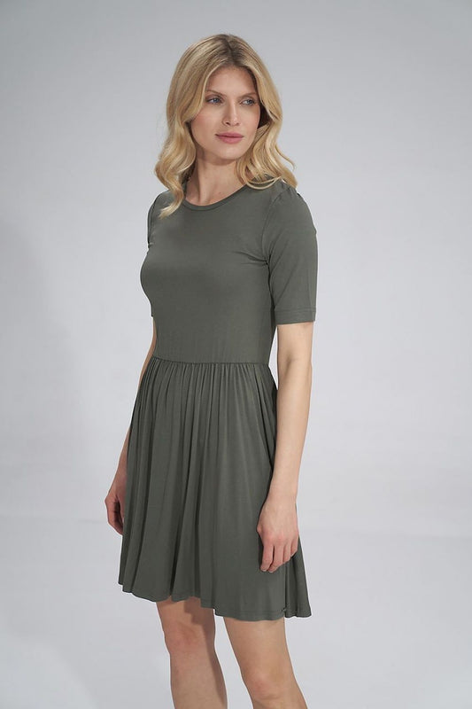 Elegant summer sports dress by Figl, featuring short sleeves and a gathered waist design, perfect for a relaxed yet stylish look.