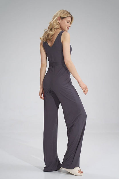 Sophisticated back view of Figl's sleeveless summer jumpsuit in grey, featuring a sweetheart neckline and wide legs, perfect for a refined summer ensemble.
