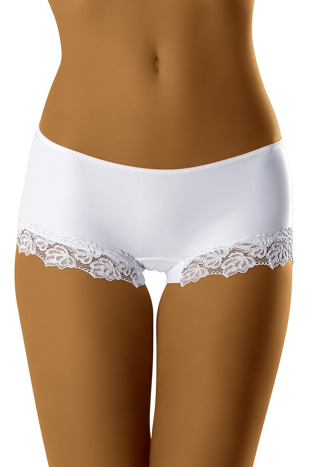Wolbar Luxury Floral Lace Shorts in Soft, Elastic Fabric - Elegant white shorts adorned with delicate floral lace detail, designed for a comfortable fit with high-quality materials. Available in EU sizes S, M, L.