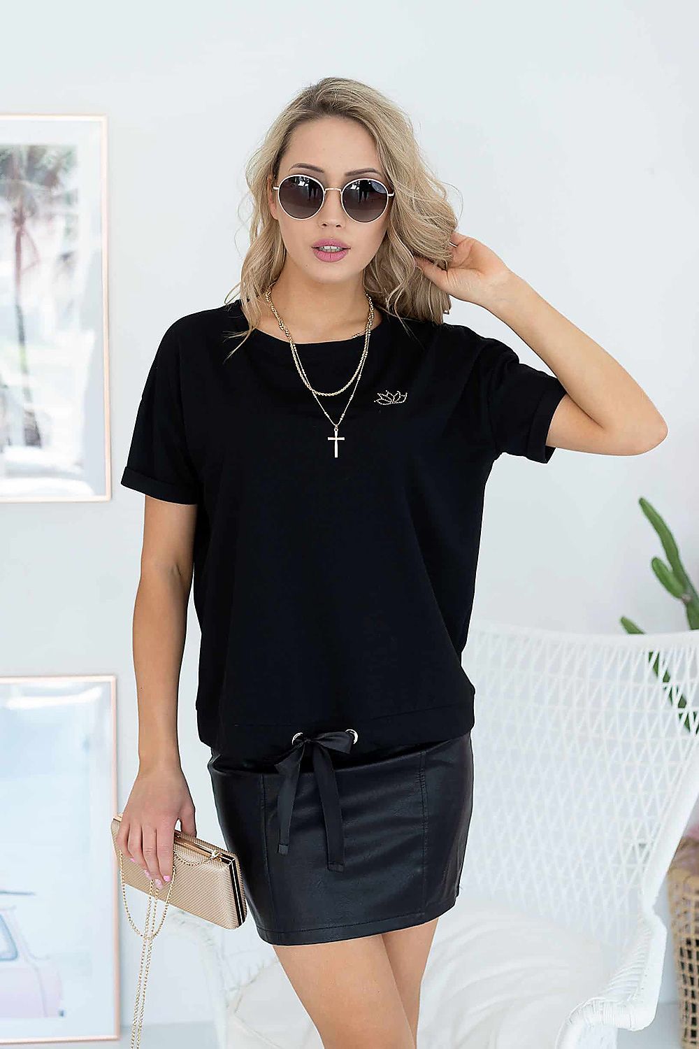 Luxurious 3/4 sleeve blouse with satin bow detail, crafted by Hajdan, elevating your wardrobe for any occasion.