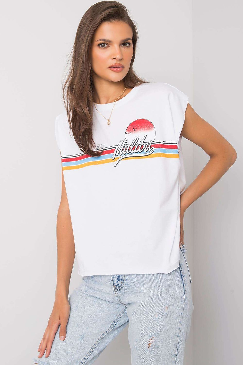Luxurious 100% cotton short sleeve t-shirt with front print, featuring a stylish Malibu design, round neckline, and an elegant fit, perfect for casual or beach outings.