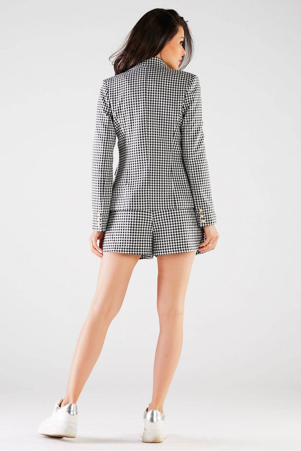 Elegant High-Waisted Loose-Fitting Shorts with Tie Waist and Pockets by Awama, model displaying the back view of the sophisticated ensemble, featuring striking gingham design and modern aesthetics.