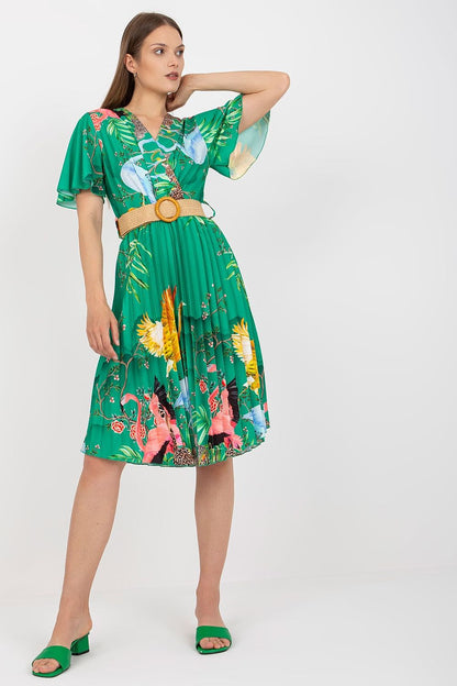 Elegant Summer Dress with Short Sleeves, Envelope Neckline and Braided Belt by Italy Moda, featuring a vibrant green floral pattern and a pleated skirt, perfect for summer occasions.