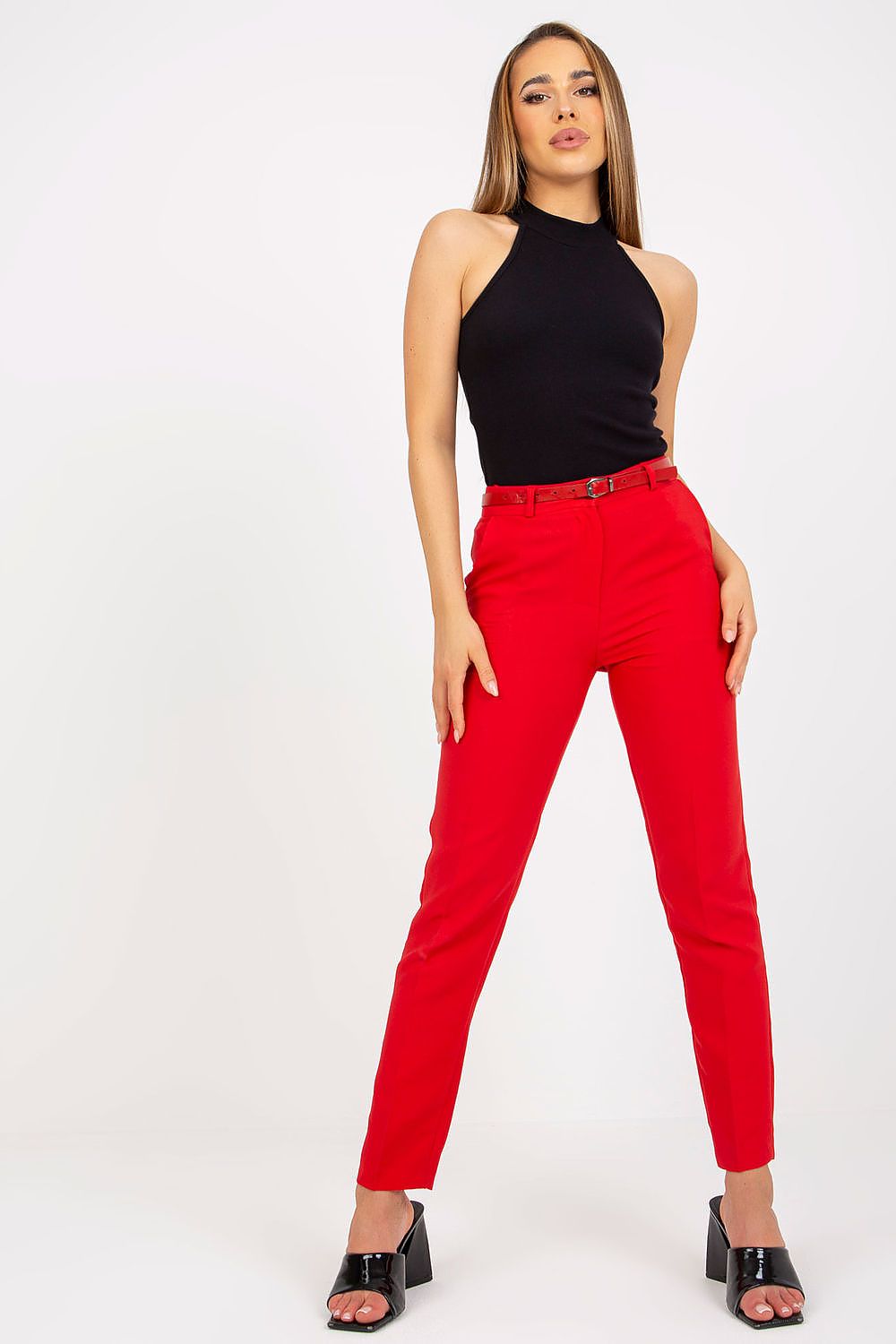 Luxury Women's High-Waisted Tapered Trousers with Pockets by Xsapienza, featuring a model in a black top and vibrant red tapered trousers, presenting a stylish and elegant look.