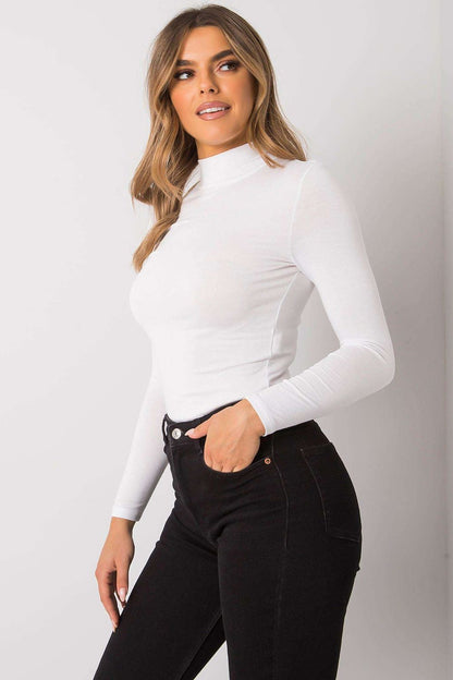 Side view of the Luxury Long-Sleeve Turtleneck by Rue Paris in elegant white, showcasing its tailored fit and premium quality, an essential piece for sophisticated wardrobes.