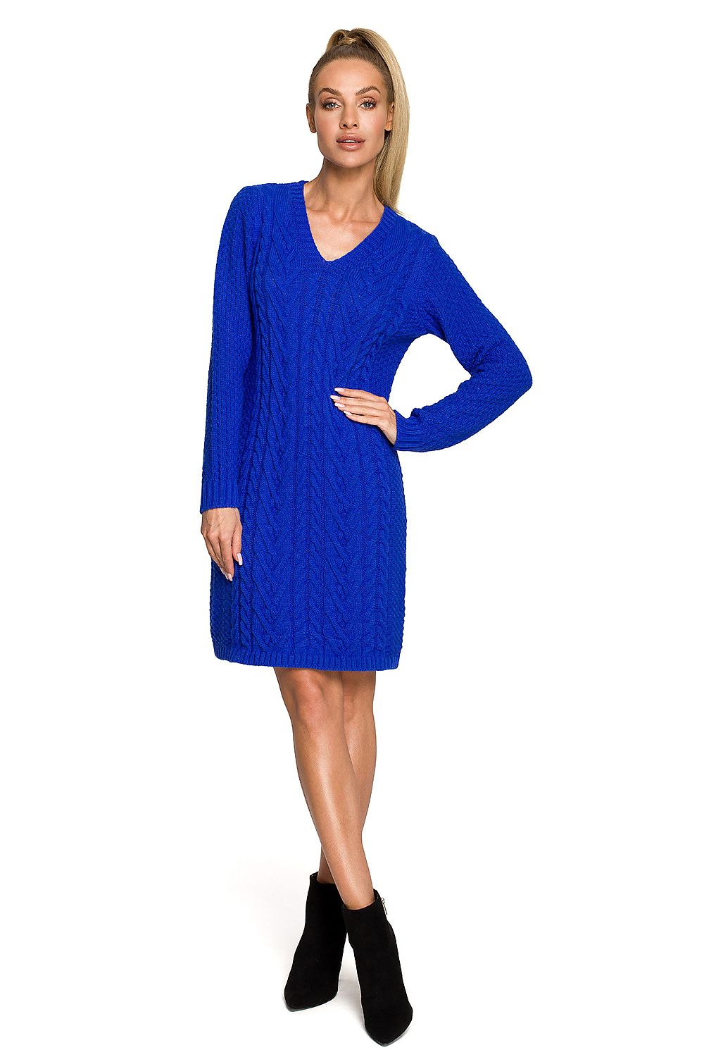 Elegant Knitted Plaid Dress for Cold Days by Moe, showcasing a vibrant blue hue and intricate knit texture, perfect for stylish winter outings.