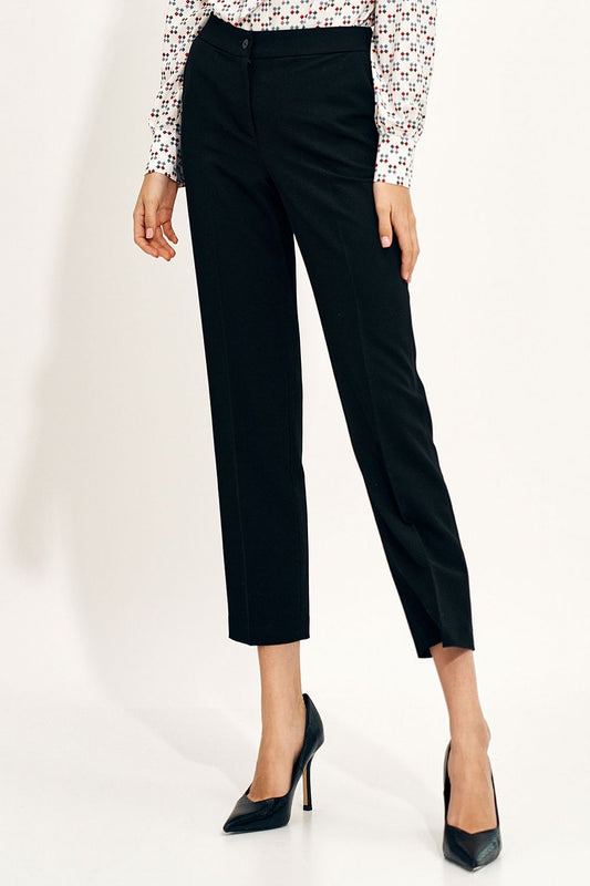 Nife Women's Chino Trousers with Elastic Waistband and Pockets - Elegant Fit for Modern Style, showcasing feminine black trousers paired with a stylish floral blouse and elegant heels.