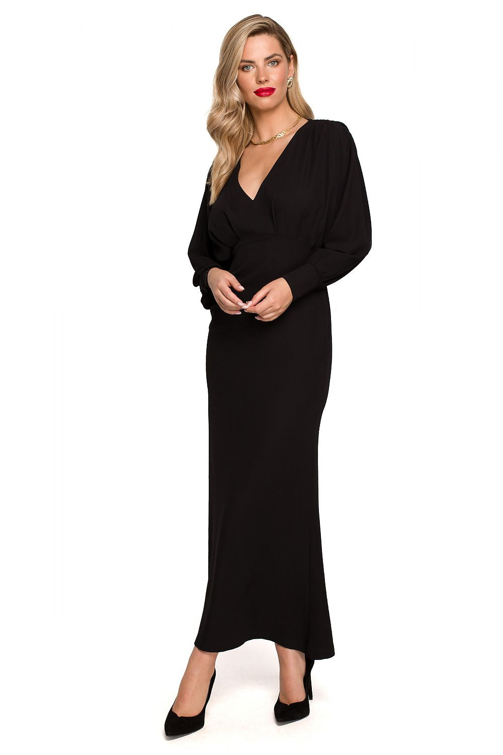 Sophisticated Maxi Cocktail Dress with Deep Neckline, Voluminous Sleeves and Slit by Makover, featuring a chic black design on a model in a front view.