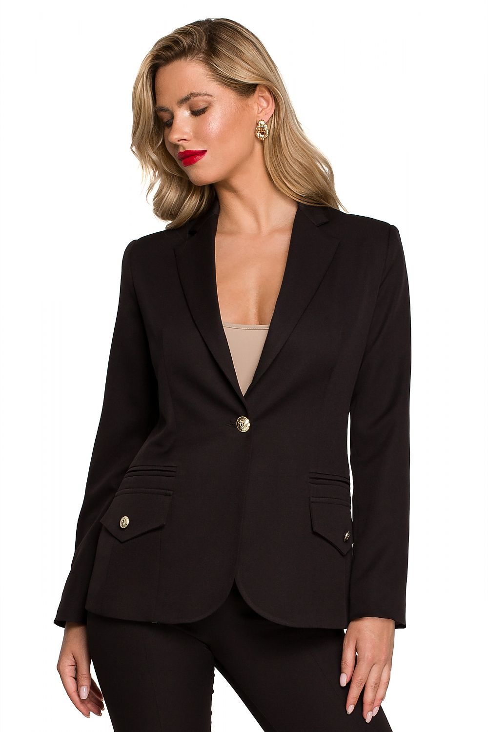 Elegant Makover Jacket with Metal Decorative Buttons – Perfect Cut and Fully Lined Design, showcased by a model in an elegant black variant, highlighting luxury and sophistication.