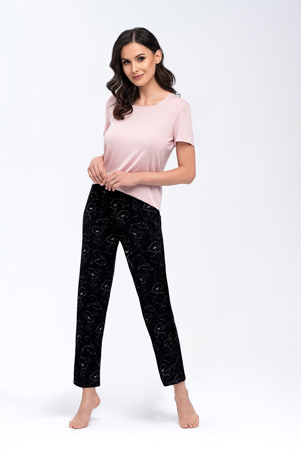 Babella Women's Luxurious 2-Piece Pyjama Set featuring a short sleeve blouse and elegant 7/8 pants, designed for comfort and style during autumn nights.