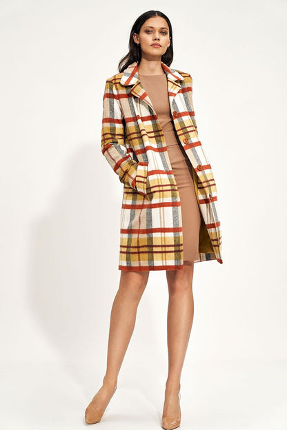 Elegant minimalist coat by Nife, featuring a classic collar and button closure, showcased on a model against a clean backdrop. The coat boasts a sophisticated plaid pattern, ideal for adding a touch of luxury to any outfit.