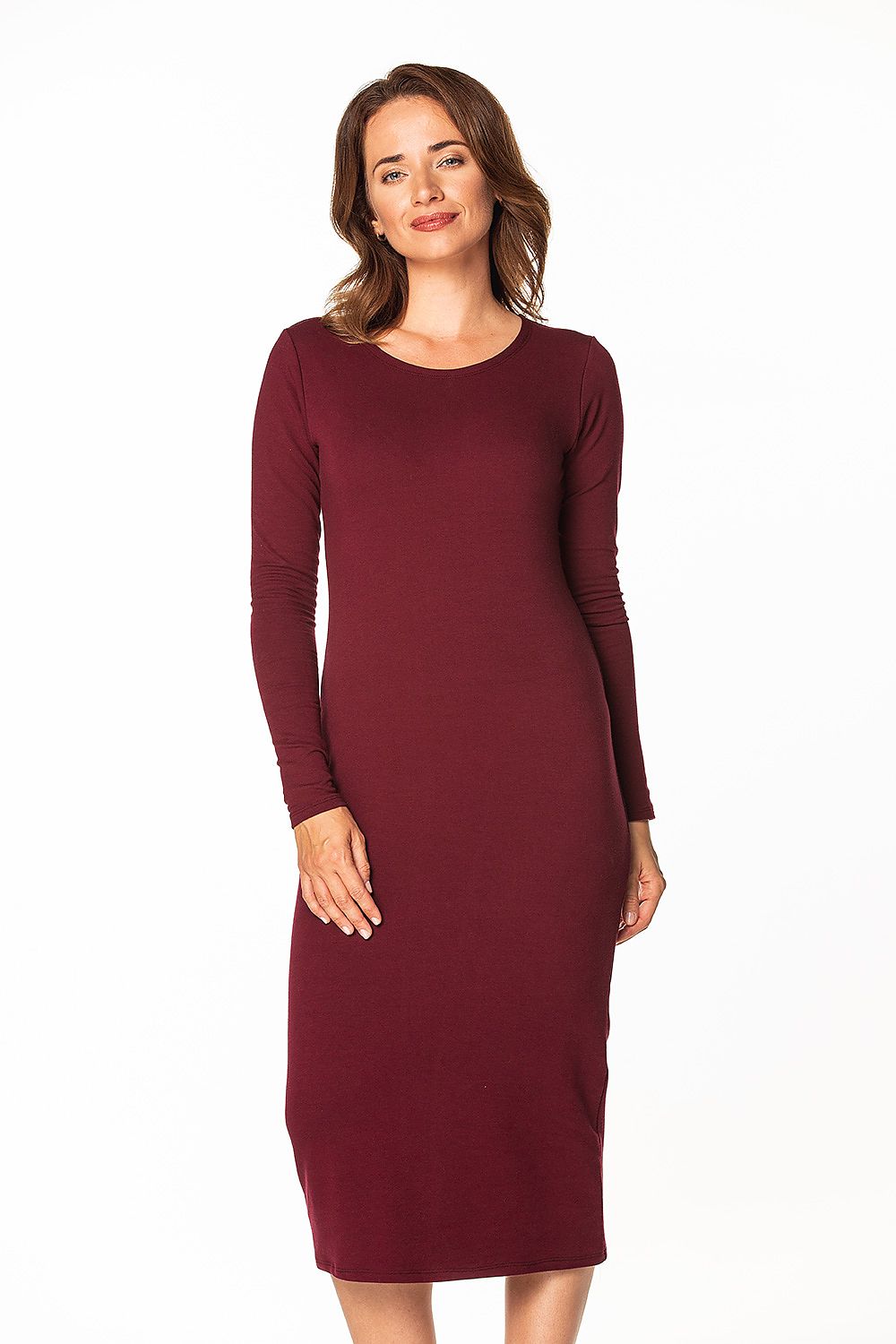 Elegant long fitted cotton knit dress with boat neckline and long sleeves in burgundy, designed by Tessita, showcasing sophisticated style.