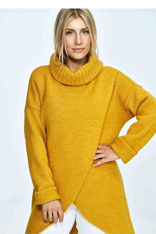 Luxurious Figl turtleneck jumper in vibrant mustard yellow, featuring a cozy ribbed collar and an elegant oversized style, perfect for stylish warmth during cooler seasons.
