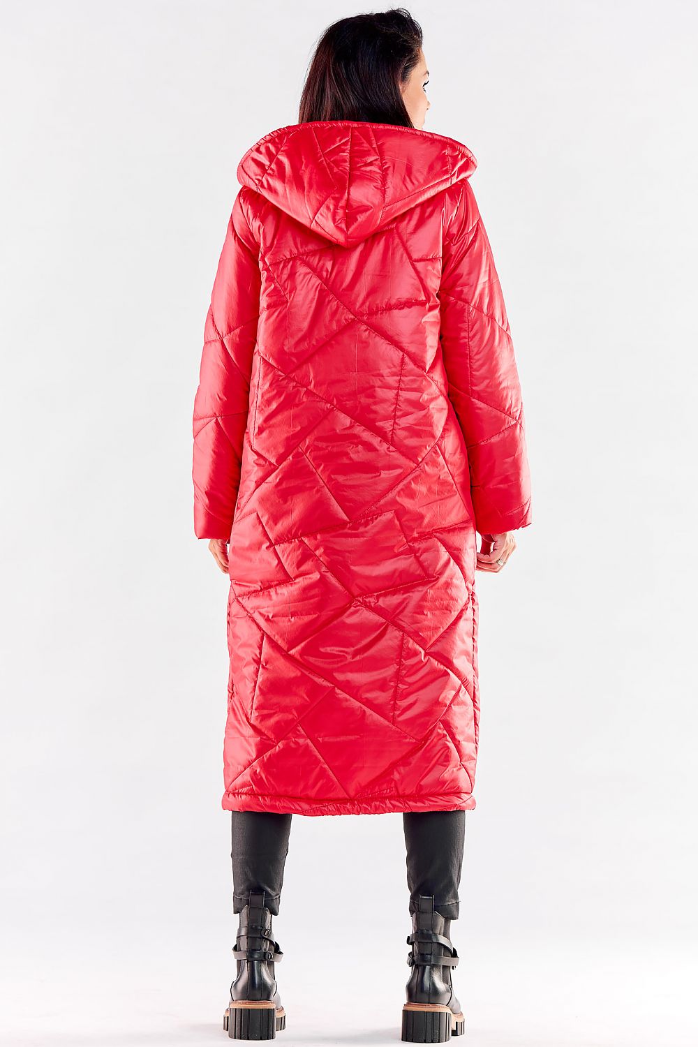 Rear view of an exquisite long quilted coat in red, showcasing its large hood and luxurious stitching details, ideal for stylish winter protection.