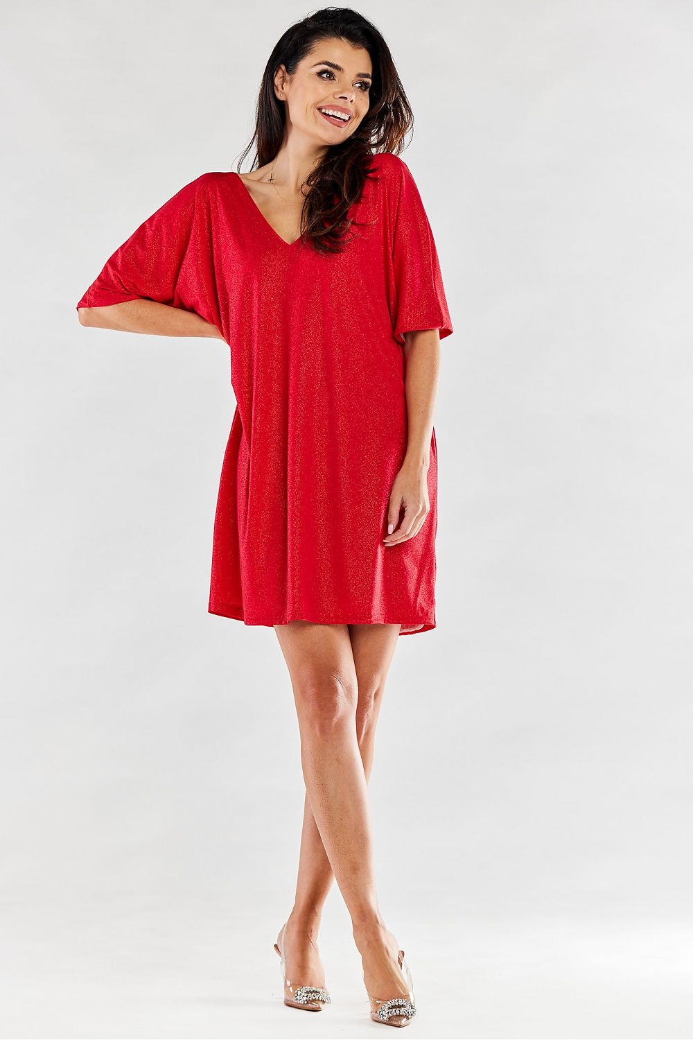 Chic red loose evening dress showcasing a stylish V-neck and short sleeves, perfect for sophisticated parties or elegant outings.
