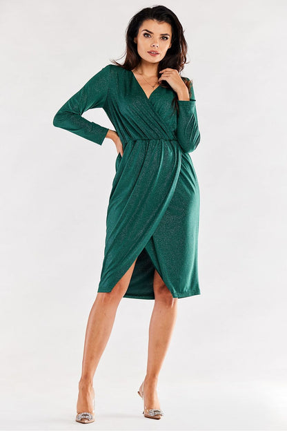 Elegant green envelope dress with a stylish wrap design, featuring long sleeves and an elastic waistband for a refined look.
