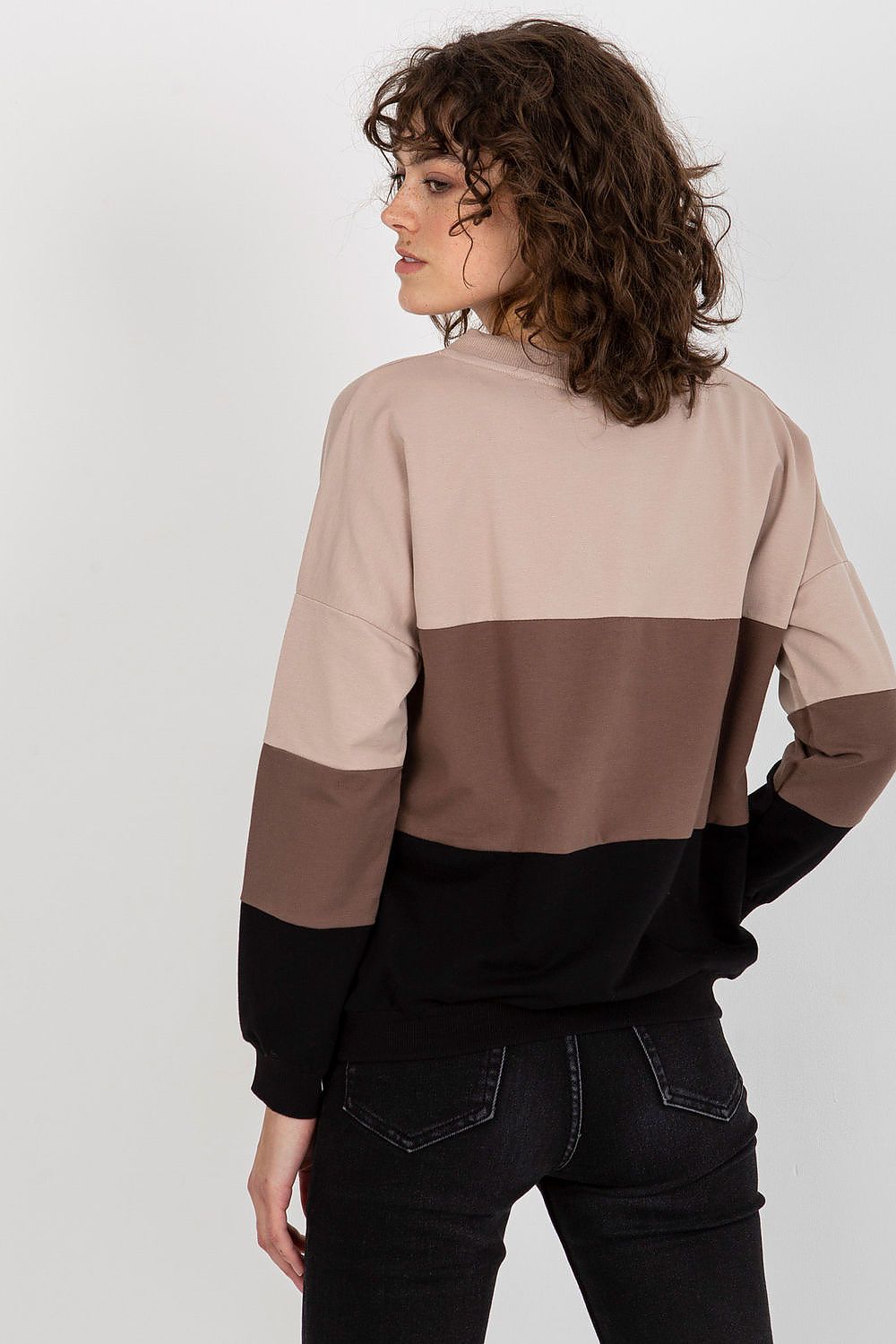 Elegant women's Rue Paris sweatshirt featuring a three-tone design showcasing sophisticated hues in beige, brown, and black, perfect for a stylish casual outfit.