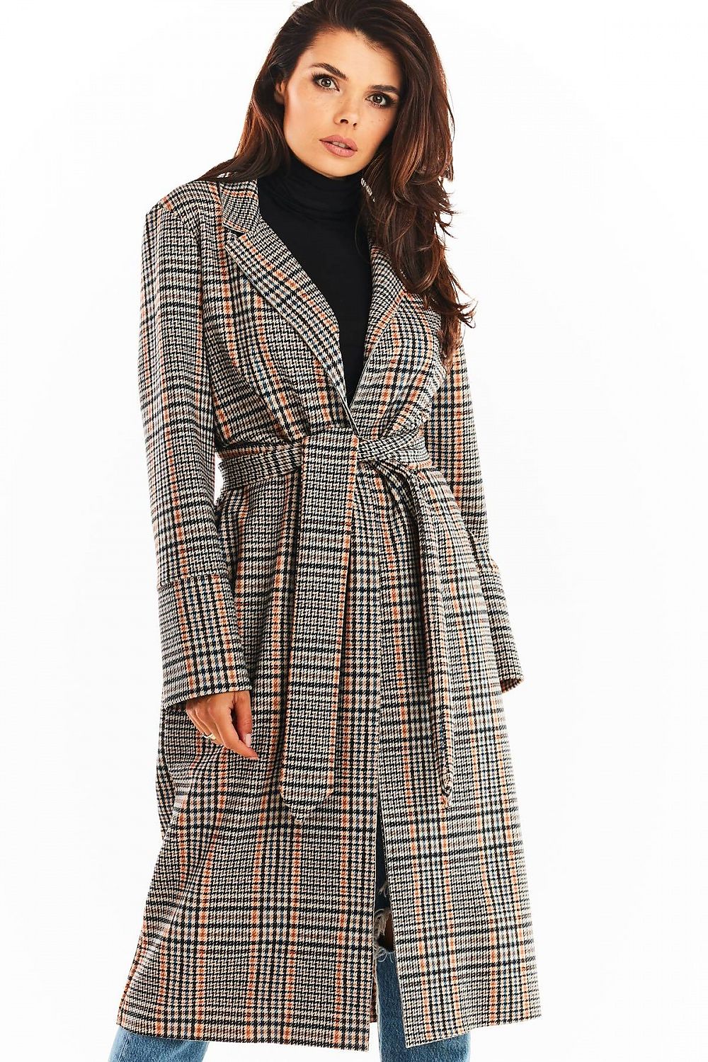 Elegant Polish Made Double Collar Coat With Waist Tie And Pockets in stylish display, showcasing its luxurious design and long sleeves.