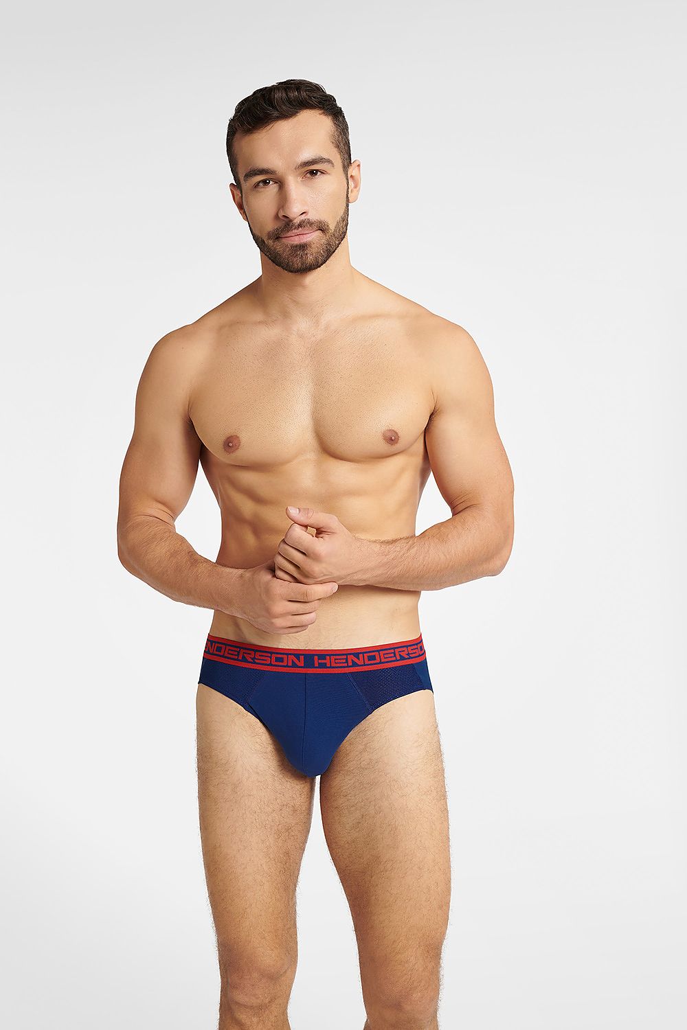 Elegant Henderson Men's Cotton Briefs with Comfort Elastic Band - Premium quality, classic cut, made from 95% cotton for ultimate comfort, sizes L to XXL.