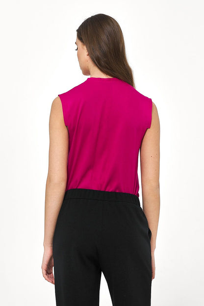Rear view of Nife's sleek sleeveless viscose blouse in striking pink, designed for comfort and elegance in any casual or formal environment.