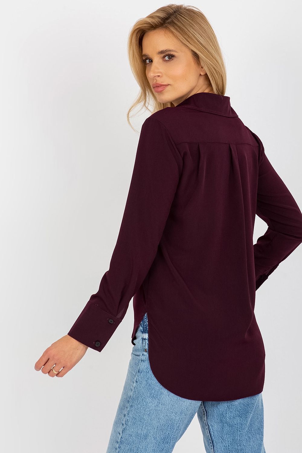 Chic rear view of the Lakerta women's burgundy button-down shirt, highlighting its stylish cut and elegant design for versatile occasions.