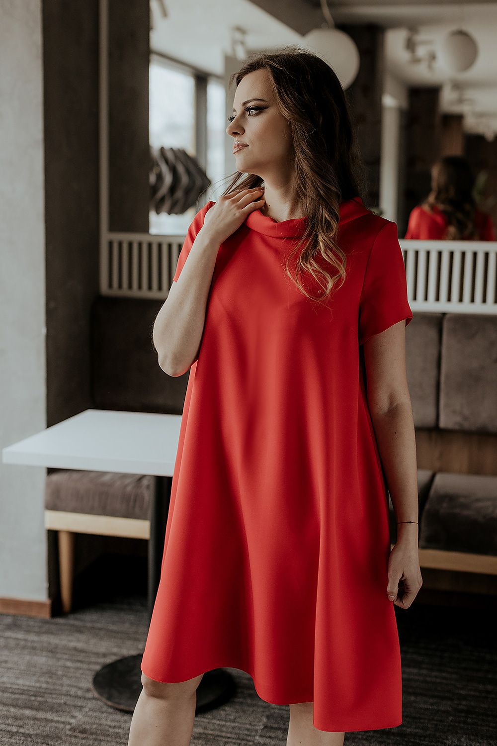 Model wearing the elegant loose-fitting daydress with Jackie Kennedy collar by Tessita, exemplifying sophistication and style.