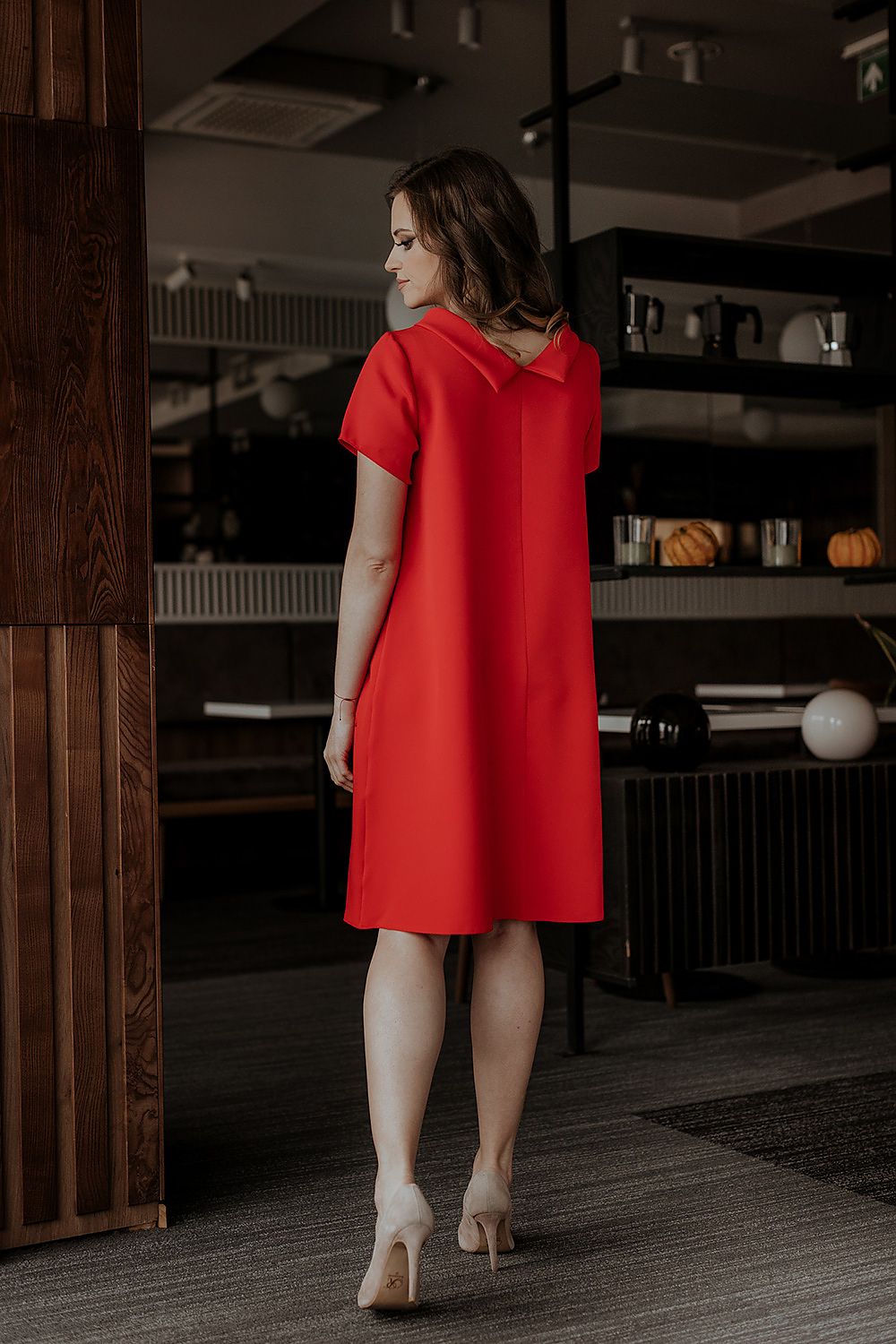 Size chart for the Tessita Jackie Kennedy collar daydress, detailing available sizes and measurements for perfect fit.