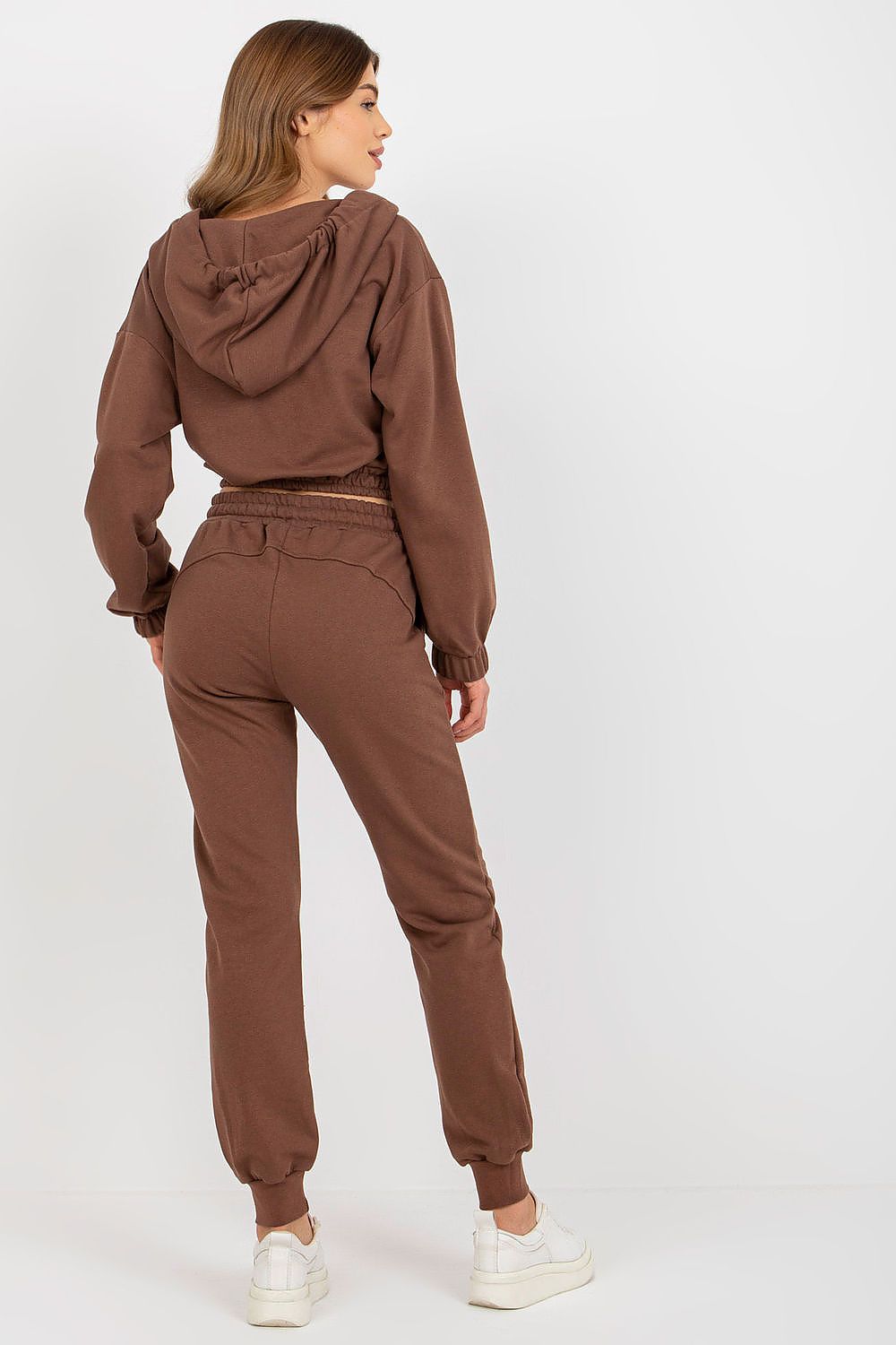 Ex Moda luxury brown sweatshirt set from the back, highlighting the elegant hood and relaxed fit, perfect for a sophisticated casual look.