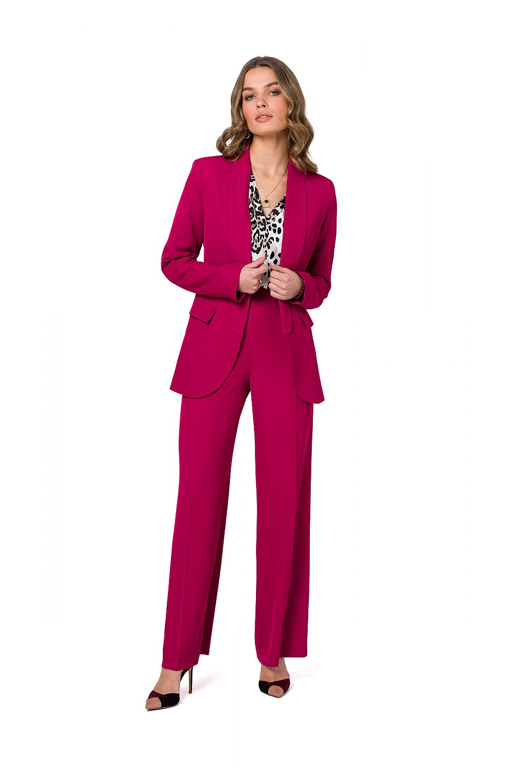 Stylove sophisticated lightweight unbuttoned blazer in vibrant magenta, model standing confidently in matching trousers with a leopard print top.